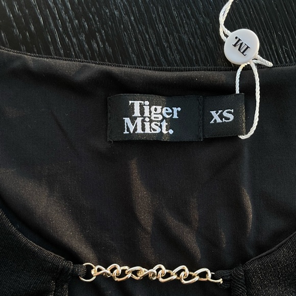 Tiger Mist Black Chain Top - BLACK - Picture 3 of 4
